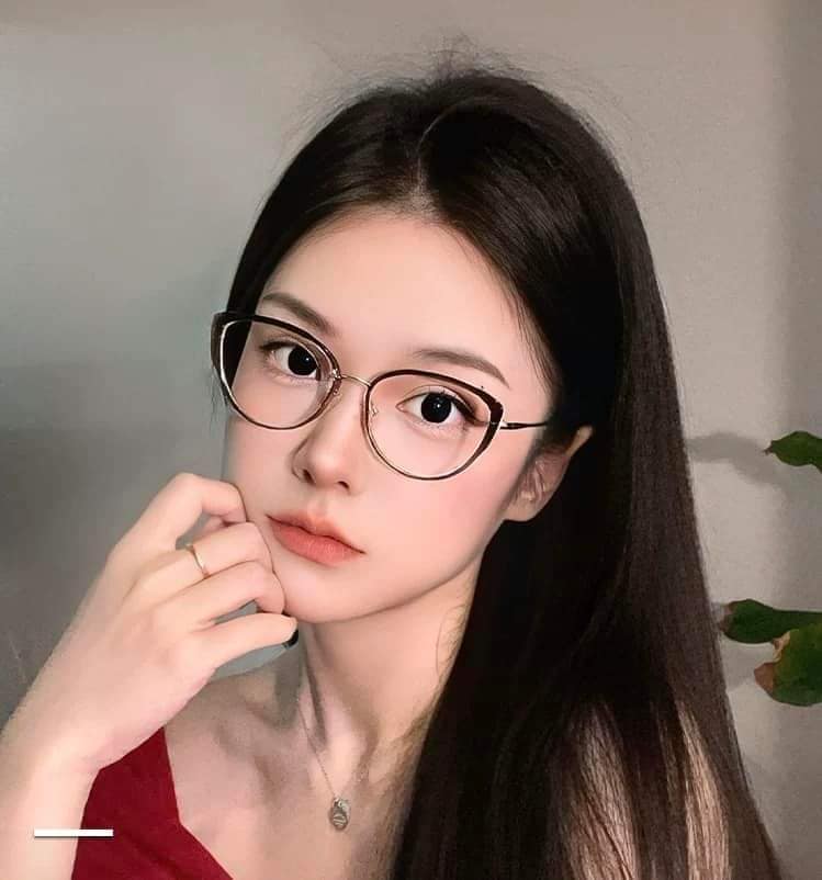 Gọng kính mèo